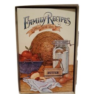 1983 Hallmark Family Recipes Book In Original Box